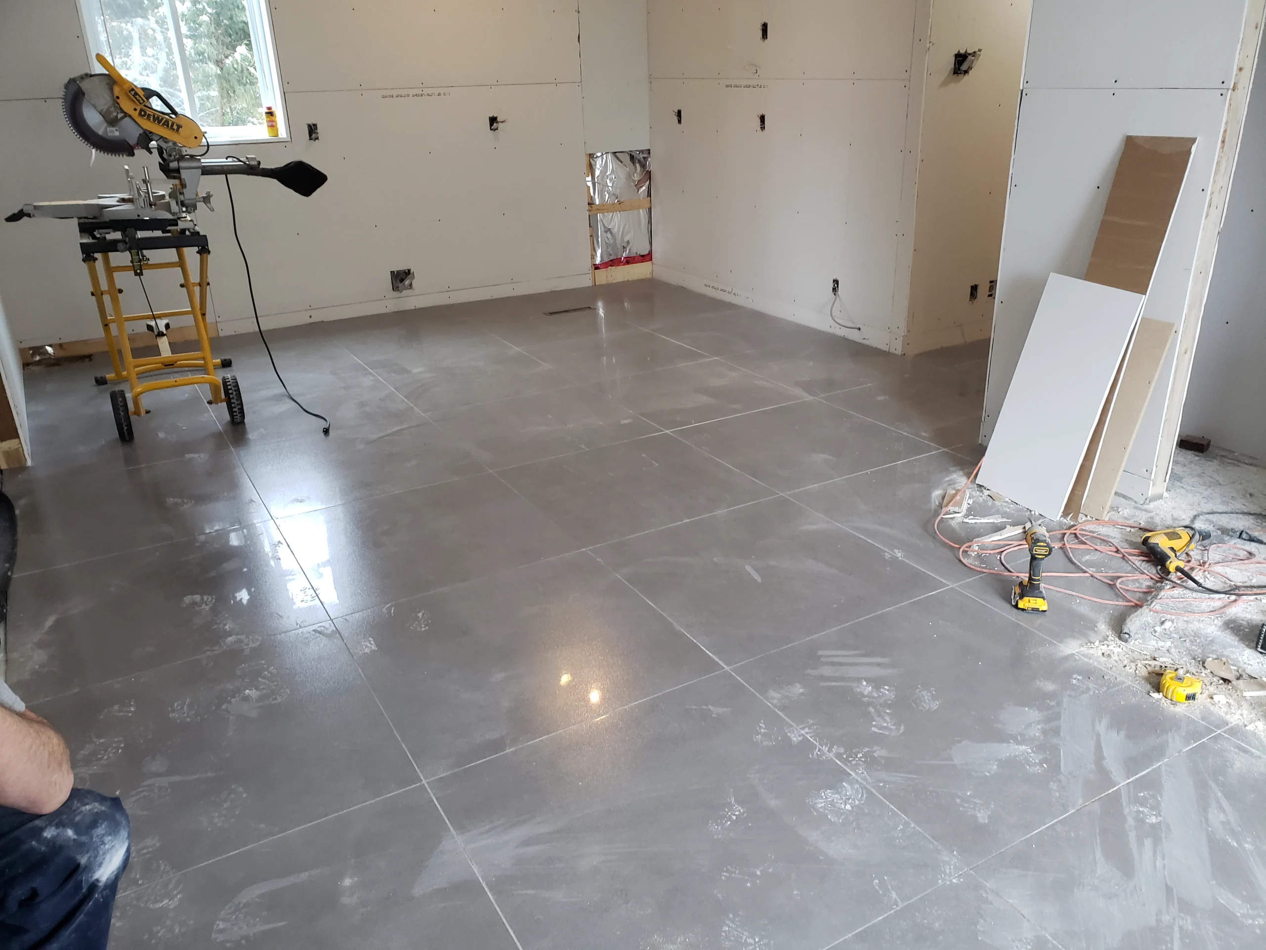 Cuisine en cours de rénovation par Urbano Construction