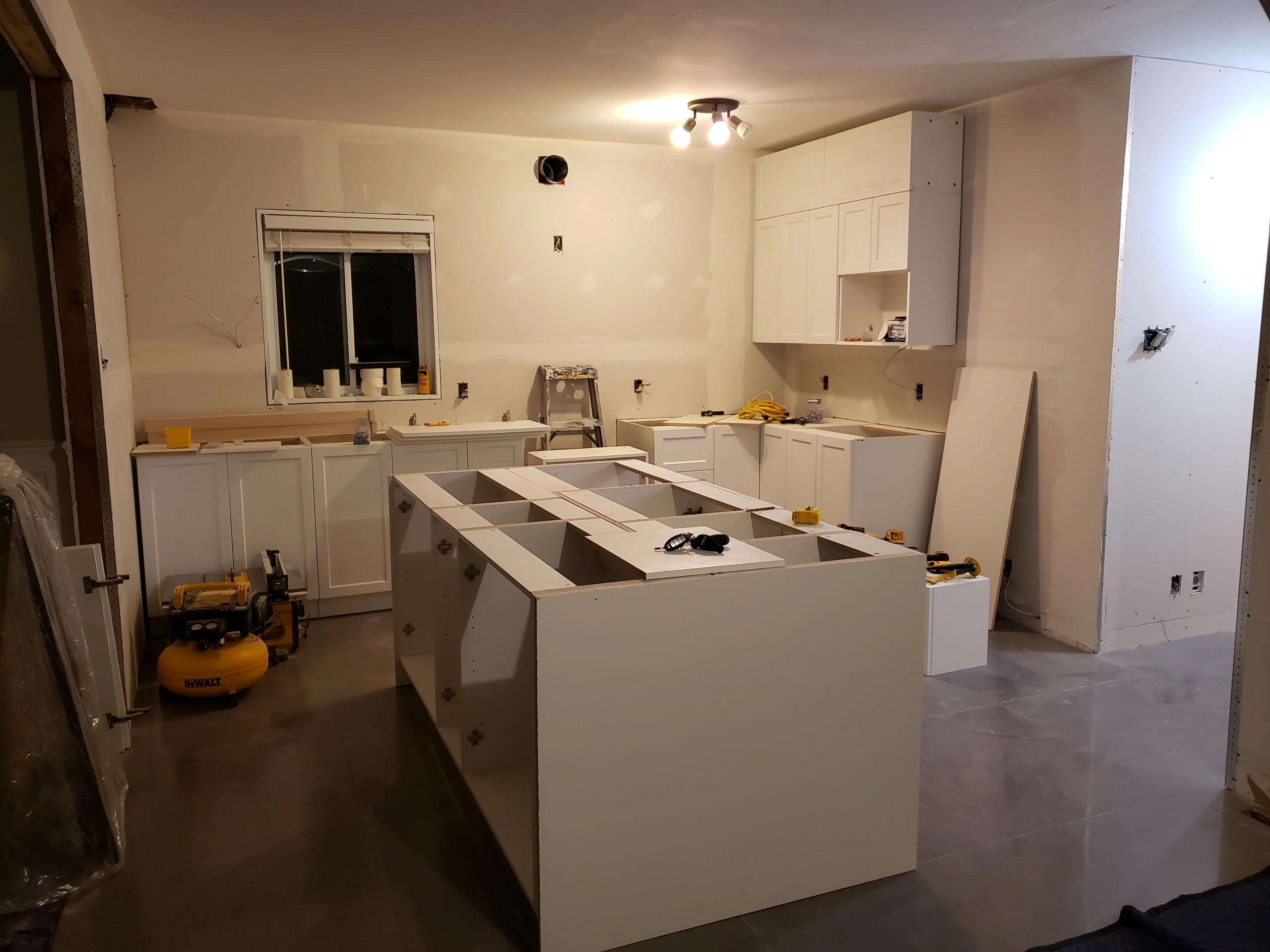 Cuisine en cours de rénovation par Urbano Construction